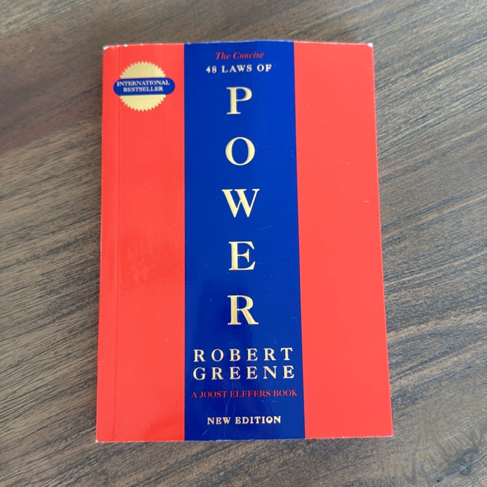 🎈The Concise 48 Laws of Power Book by Robert Greene, New